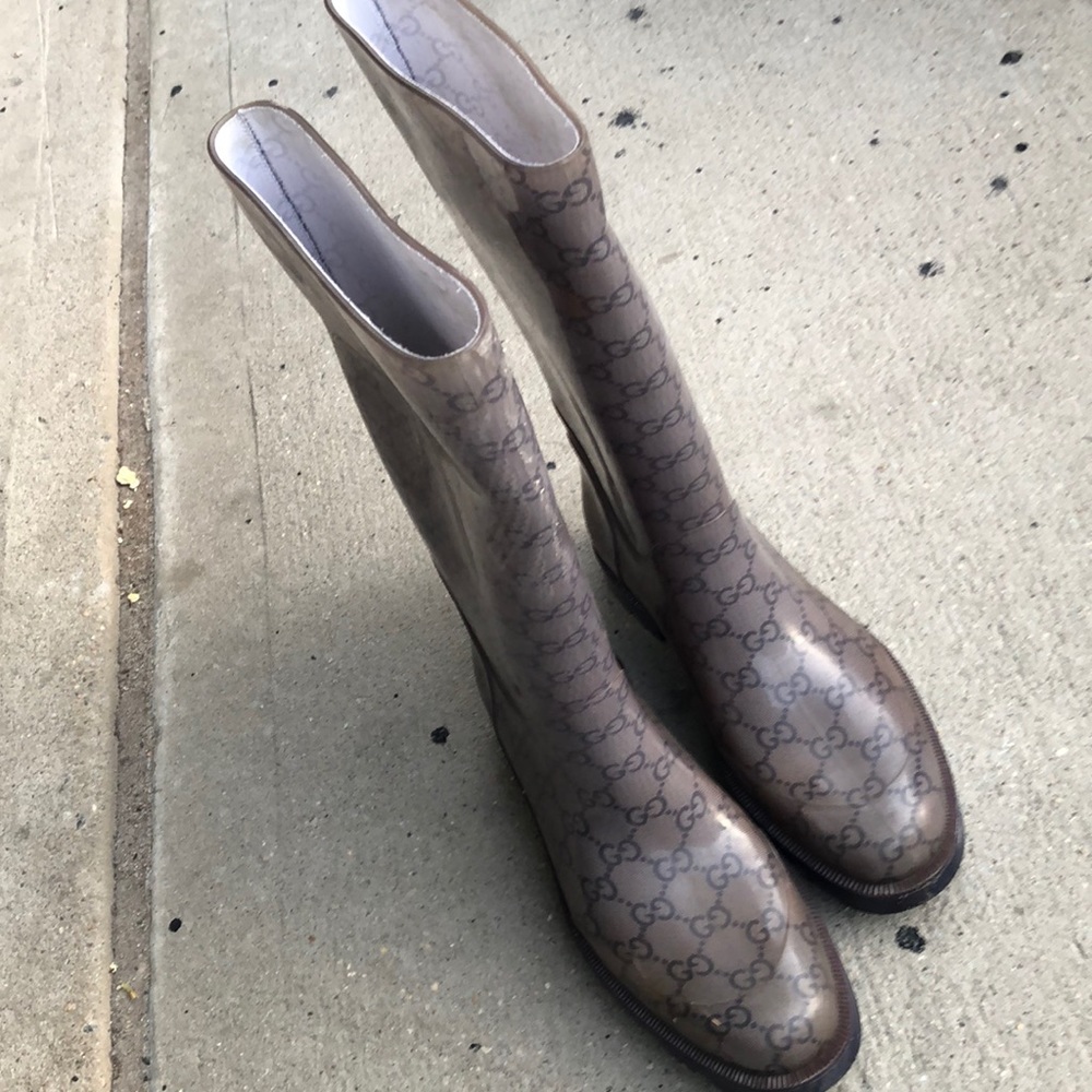 Gucci rain boots